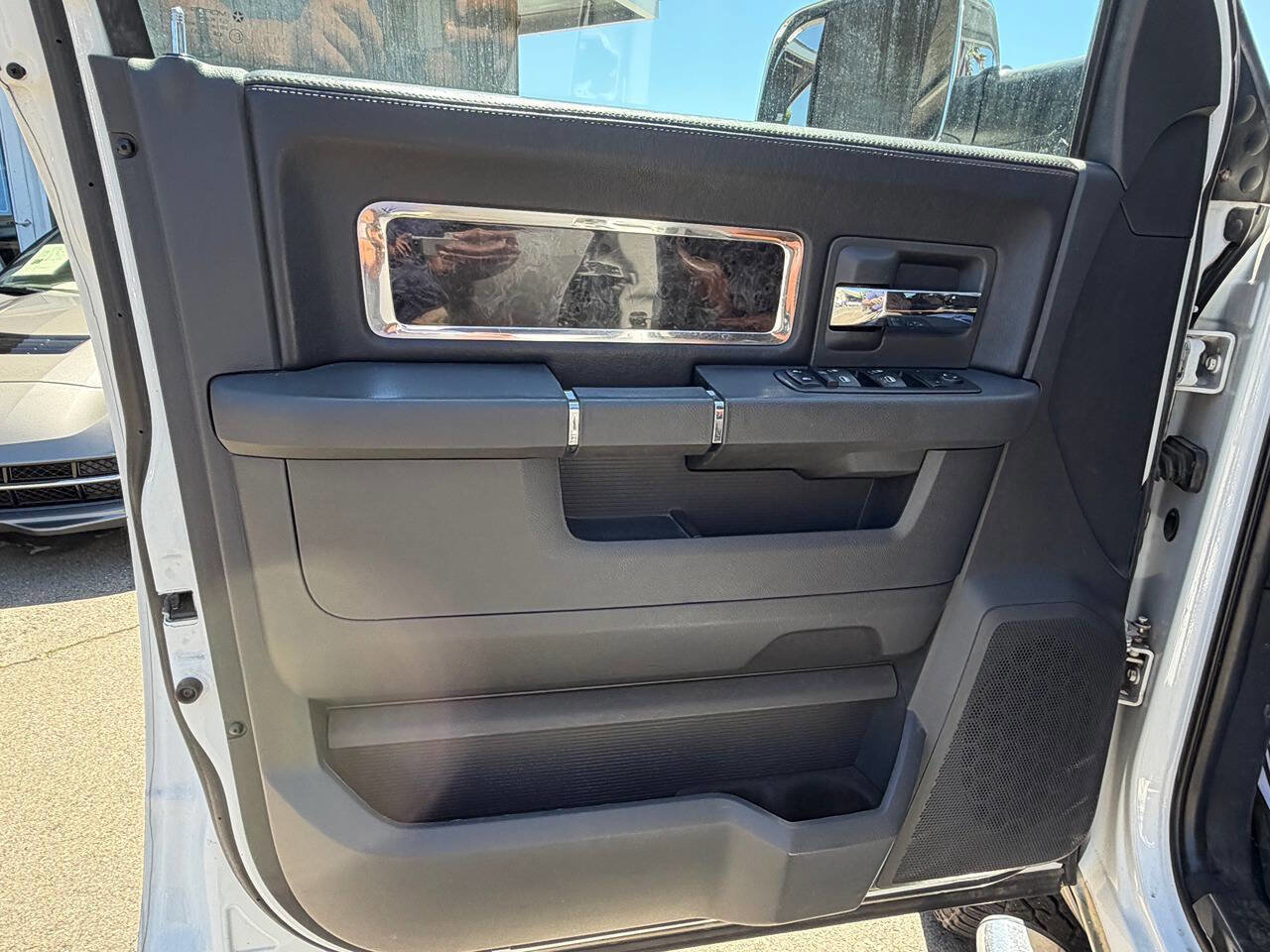 Used 2011 RAM 2500 Longhorn w/ HD Snow Plow Prep Group AWD/4WD image 18