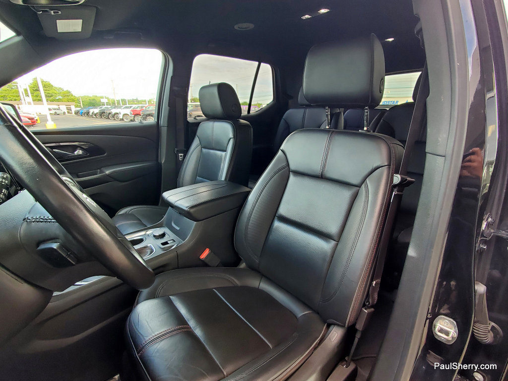 Used 2022 Chevrolet Traverse RS FWD image 28