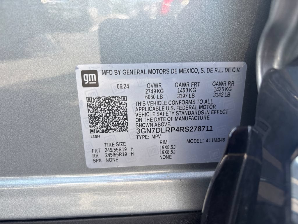 Used 2024 Chevrolet Equinox EV LT FWD image 24
