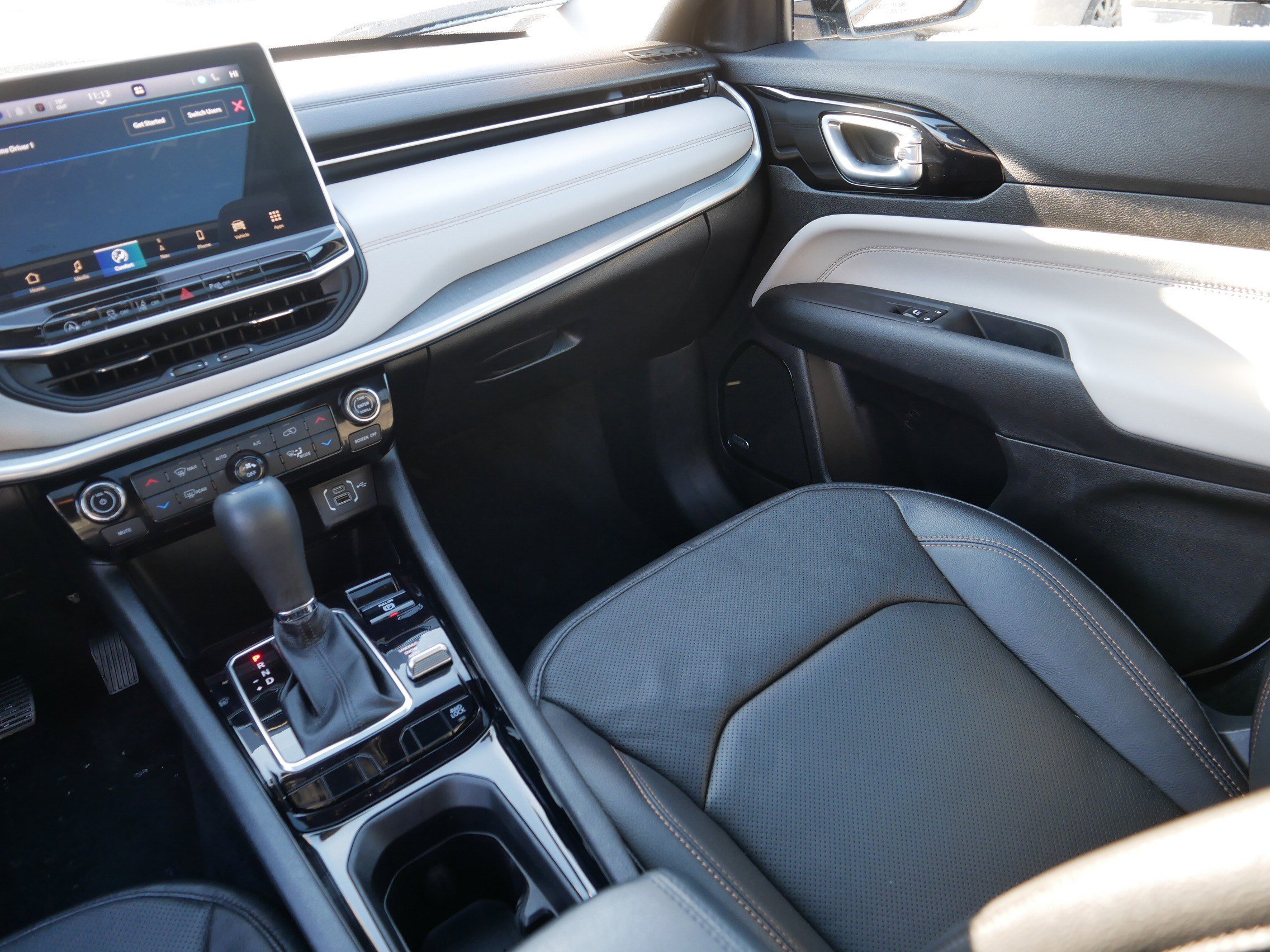 Certified 2024 Jeep Compass Limited w/ Elite Group image 11