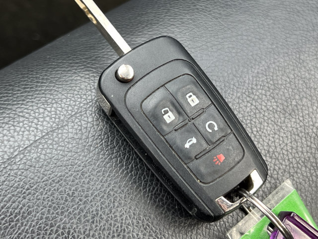 Used 2015 Chevrolet Cruze LT FWD image 26