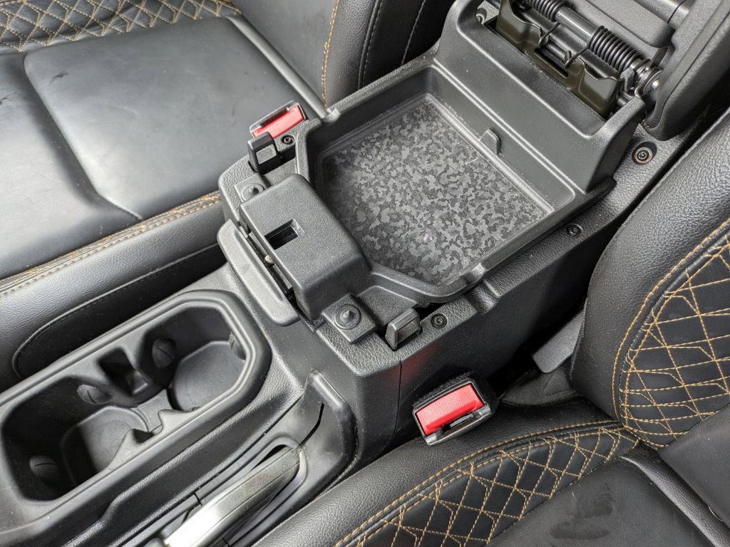 Used 2022 Jeep Gladiator Overland image 24