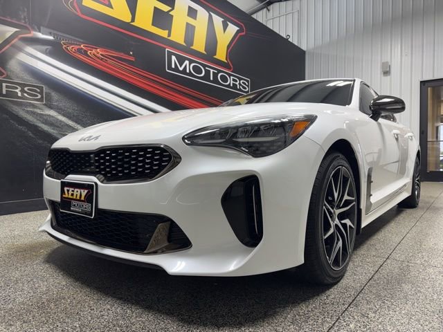 Used 2022 Kia Stinger GT-Line image 2
