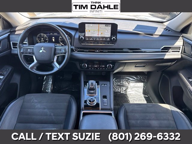 Used 2024 Mitsubishi Outlander SE AWD/4WD image 3