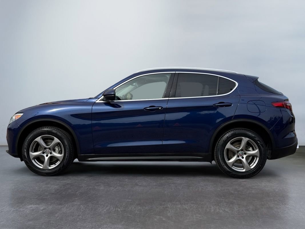 Used 2021 Alfa Romeo Stelvio Sprint w/ Sun & Sound Package AWD/4WD image 9