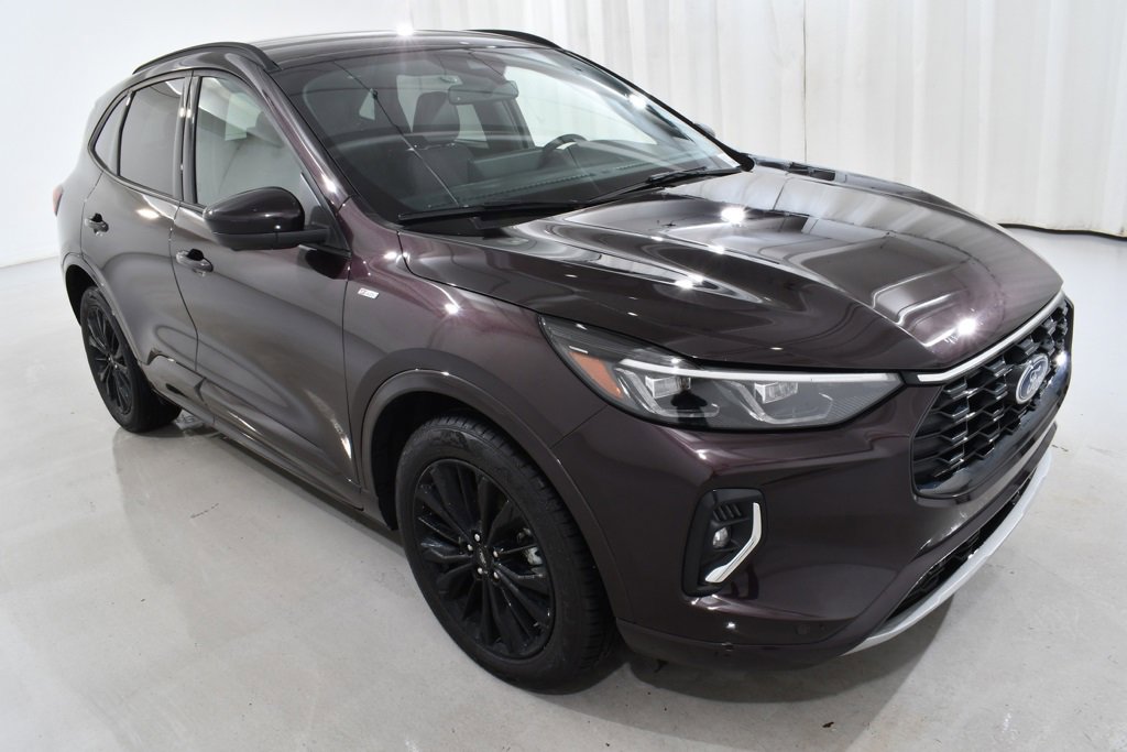 Used 2023 Ford Escape ST-Line Elite image 5