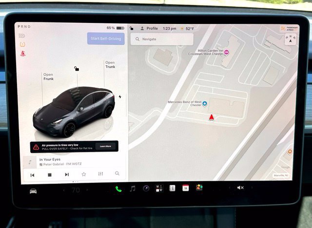 Used 2023 Tesla Model Y Performance AWD/4WD image 16