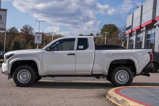 New 2025 Toyota Tacoma SR image 4