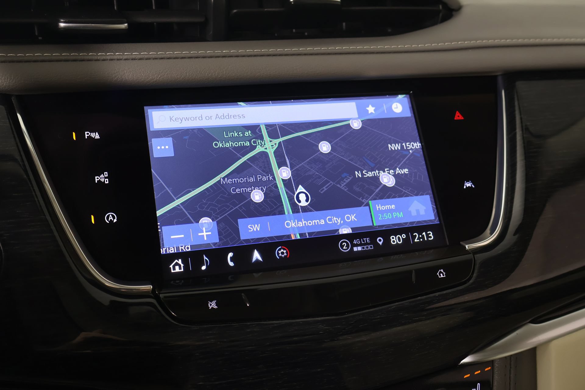 Used 2025 Cadillac XT6 Premium Luxury w/ Technology Package FWD image 7