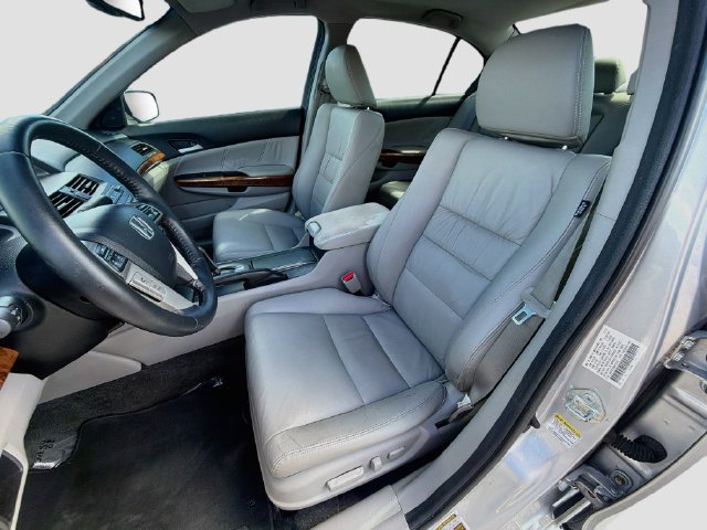 Used 2011 Honda Accord EX-L image 20