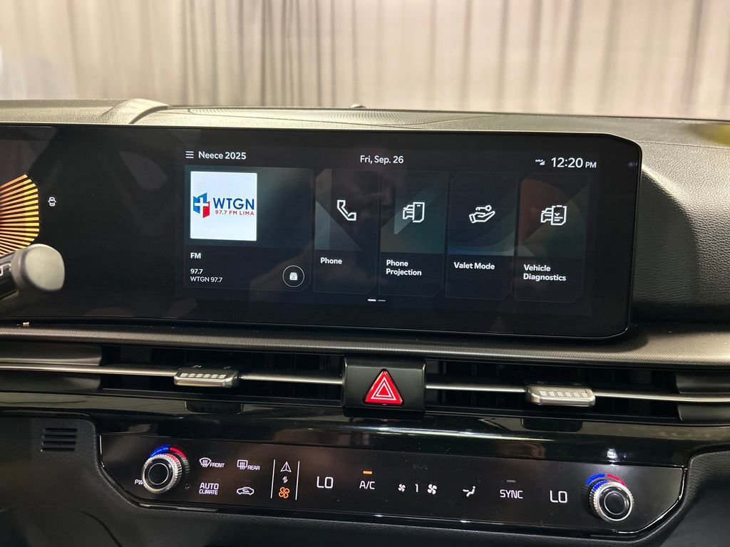 Used 2026 Kia Sportage EX w/ EX Panorama Roof Package image 15