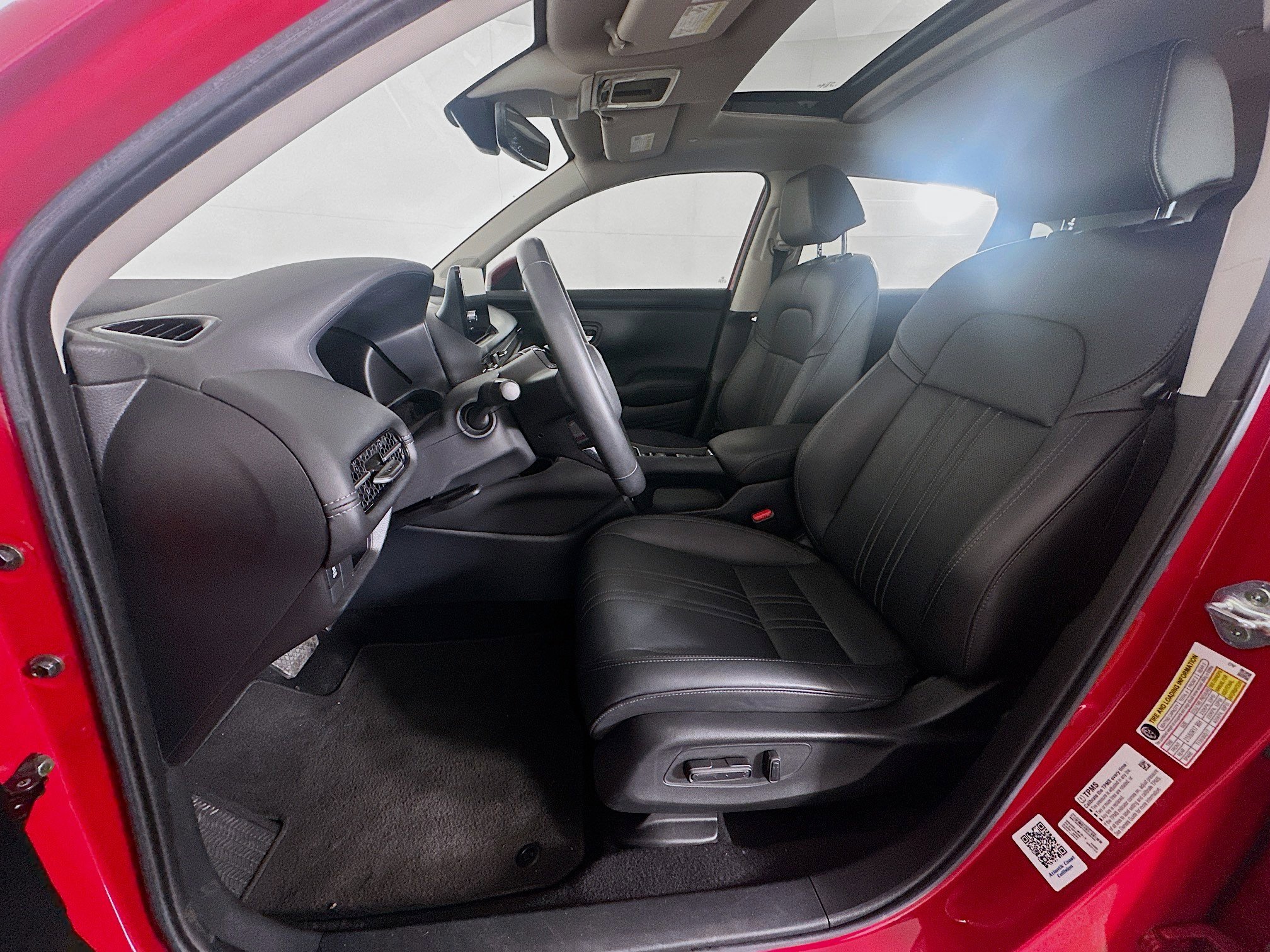 Used 2024 Honda HR-V EX-L image 13