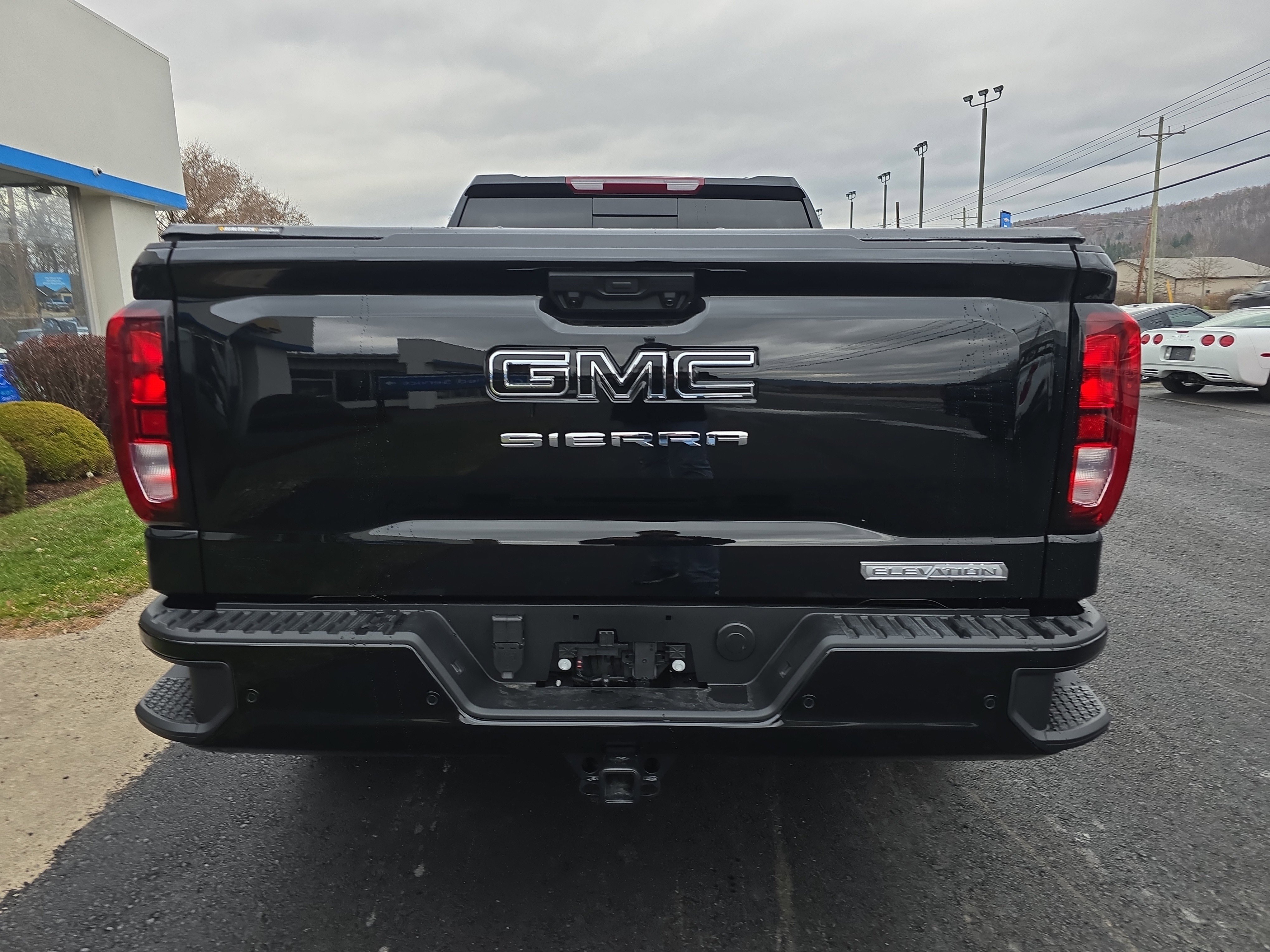 New 2026 GMC Sierra 1500 Elevation w/ Elevation Premium Package image 4