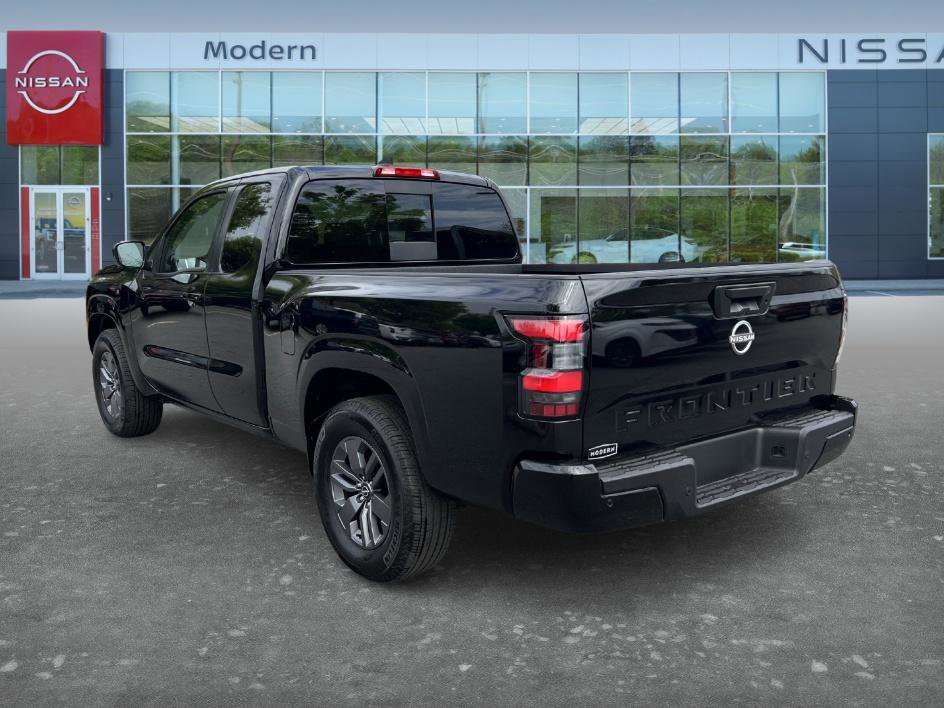 Certified 2025 Nissan Frontier SV image 10