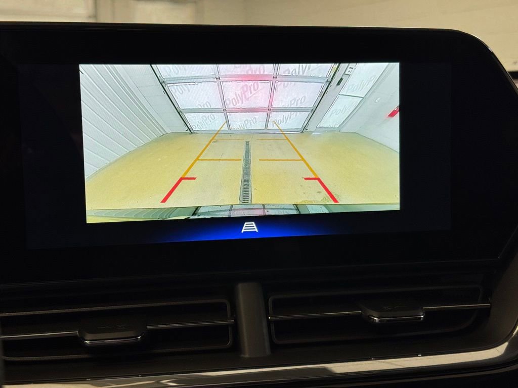 New 2026 Chevrolet Trax RS w/ Sunroof Package image 39