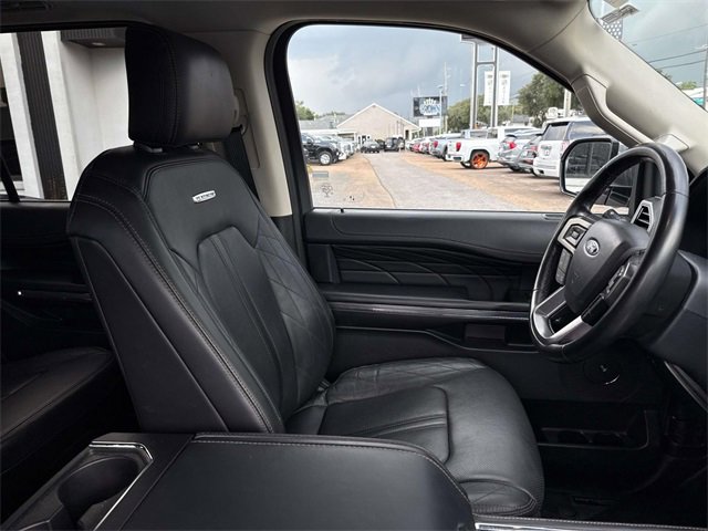 Used 2021 Ford Expedition Platinum image 13