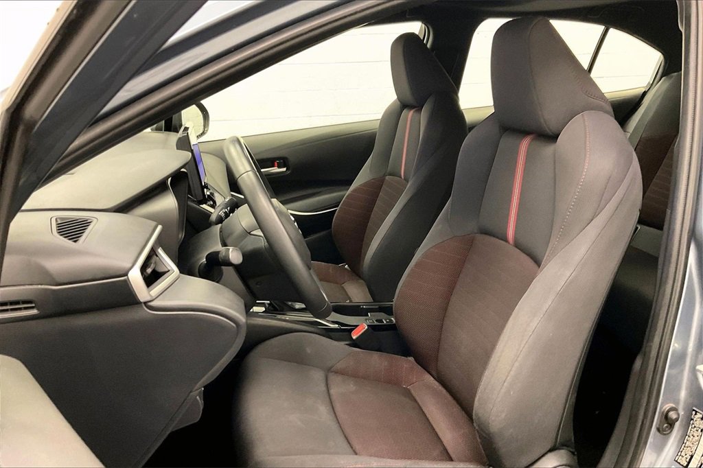 Used 2023 Toyota Corolla SE w/ SE Premium Package image 16