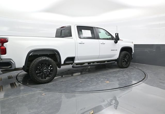 Used 2025 Chevrolet Silverado 2500 LT image 7