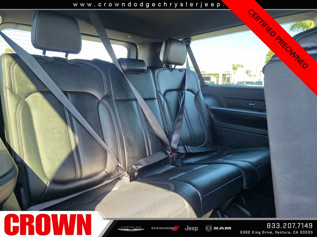 Certified 2024 Jeep Wagoneer L Series III w/ Flexible Seating Group AWD/4WD image 15