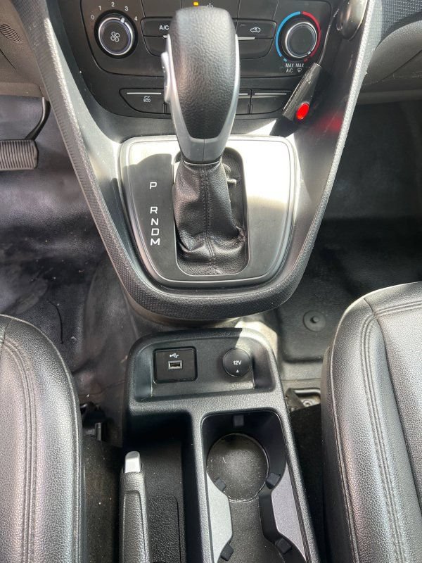 Used 2022 Ford Transit Connect XL FWD image 14