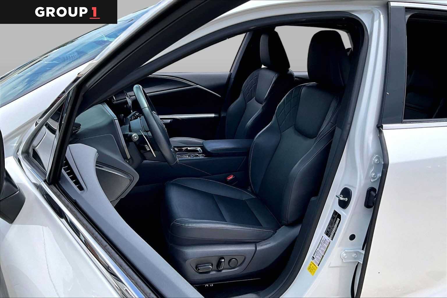 Certified 2024 Lexus RX 350 FWD w/ Technology Package image 7