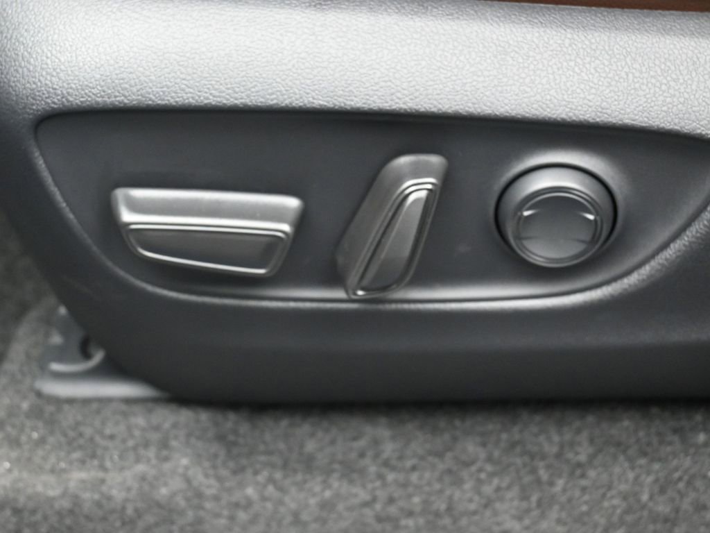 Certified 2025 Toyota Land Cruiser w/ Premium Package image 10