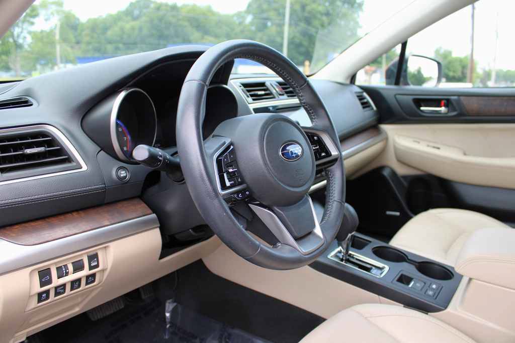 Used 2018 Subaru Outback 2.5i Limited AWD/4WD image 15