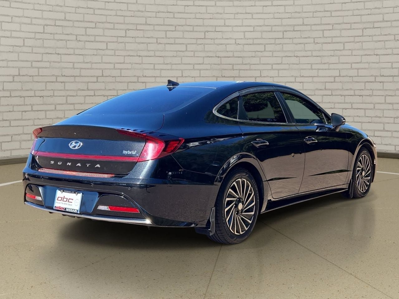 Used 2022 Hyundai Sonata Limited FWD image 5