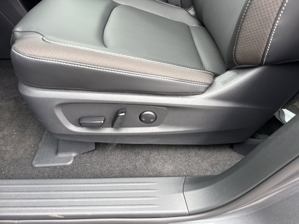 New 2026 Nissan Pathfinder SL image 15