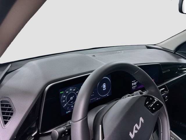 New 2026 Kia Niro Wind FWD image 9