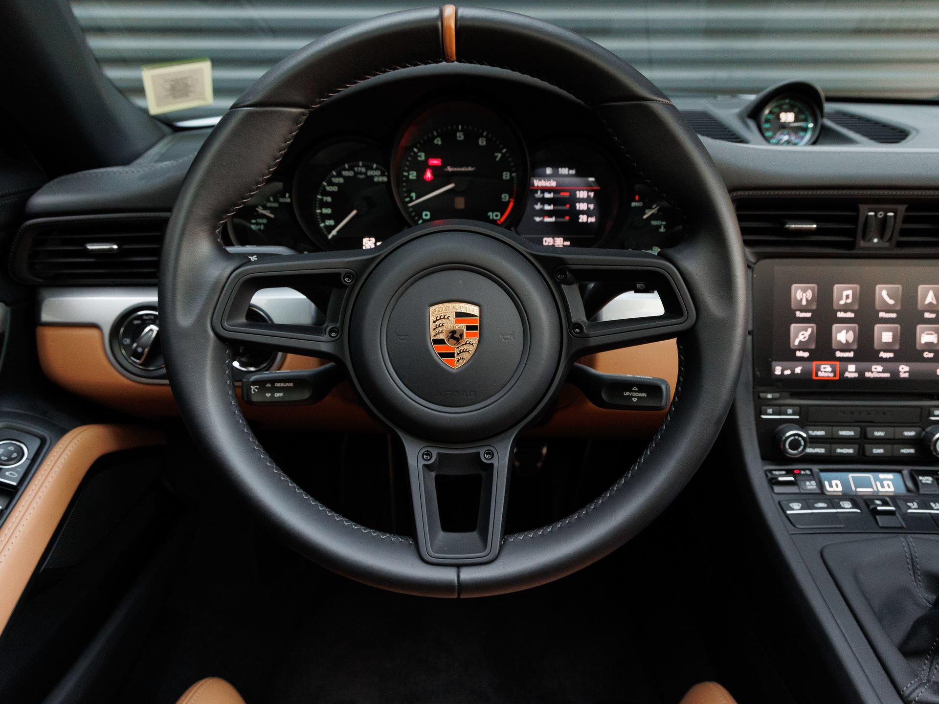 Certified 2019 Porsche 911 Speedster RWD image 21