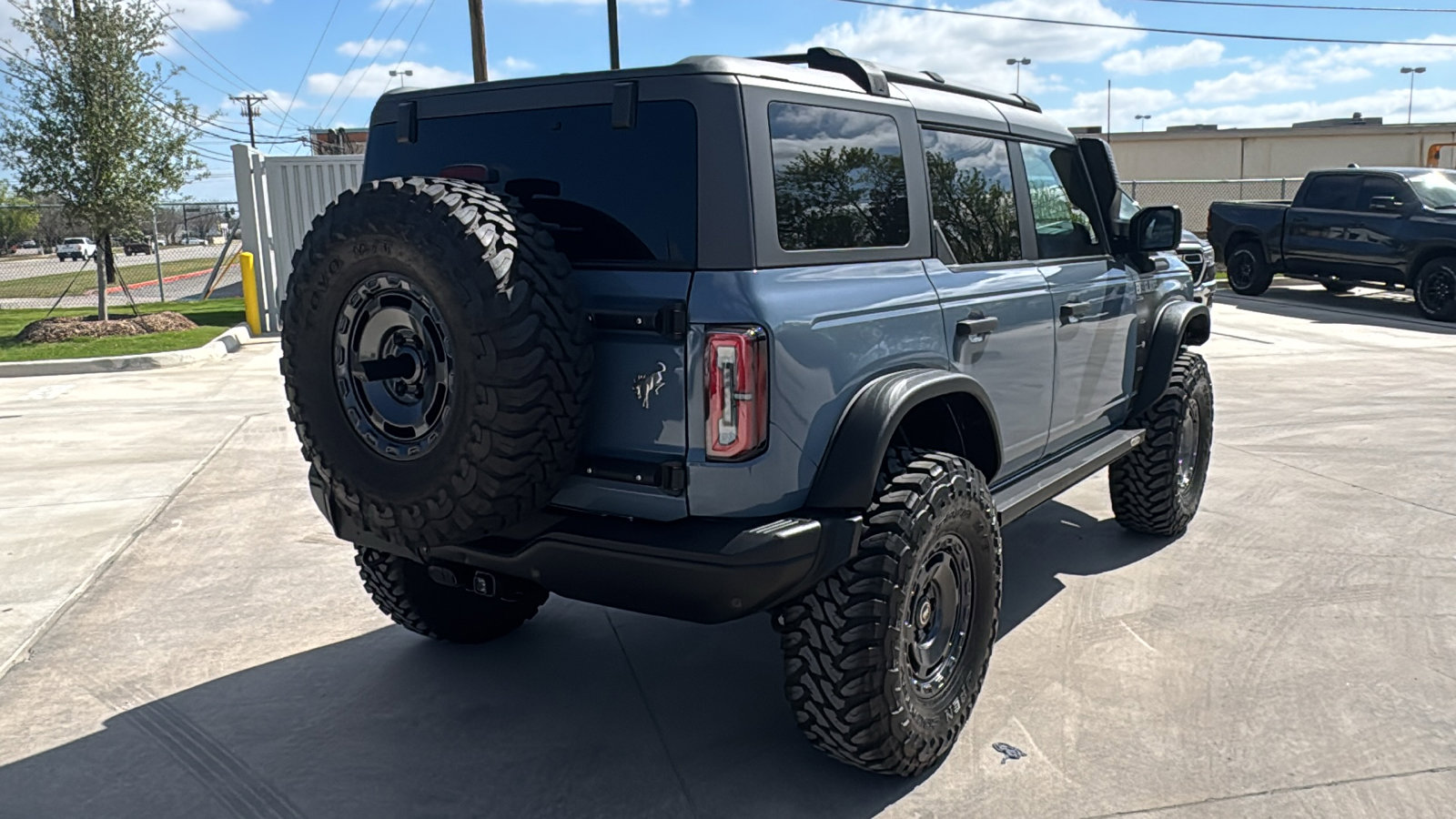 Used 2024 Ford Bronco Everglades AWD/4WD image 5