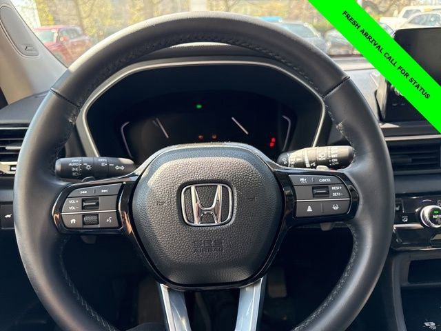 Certified 2025 Honda Pilot Touring image 17