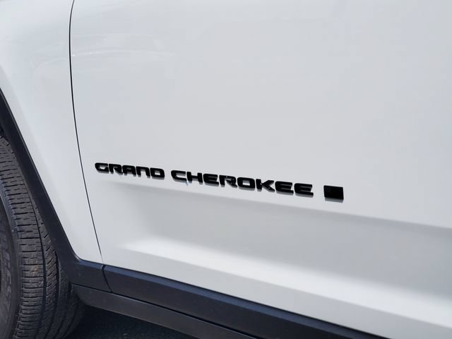 Certified 2023 Jeep Grand Cherokee Altitude AWD/4WD image 30