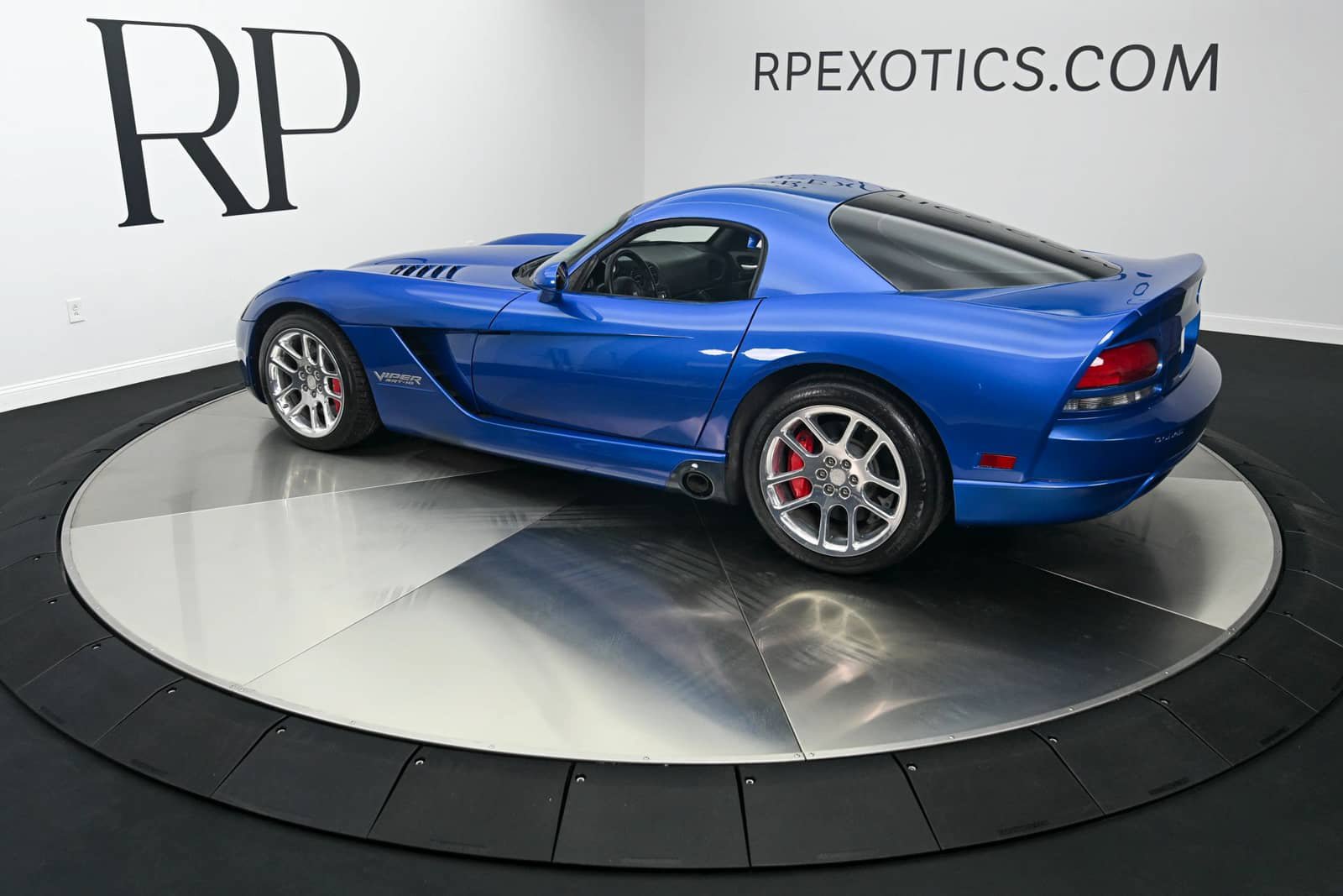 Used 2006 Dodge Viper SRT-10 RWD image 4