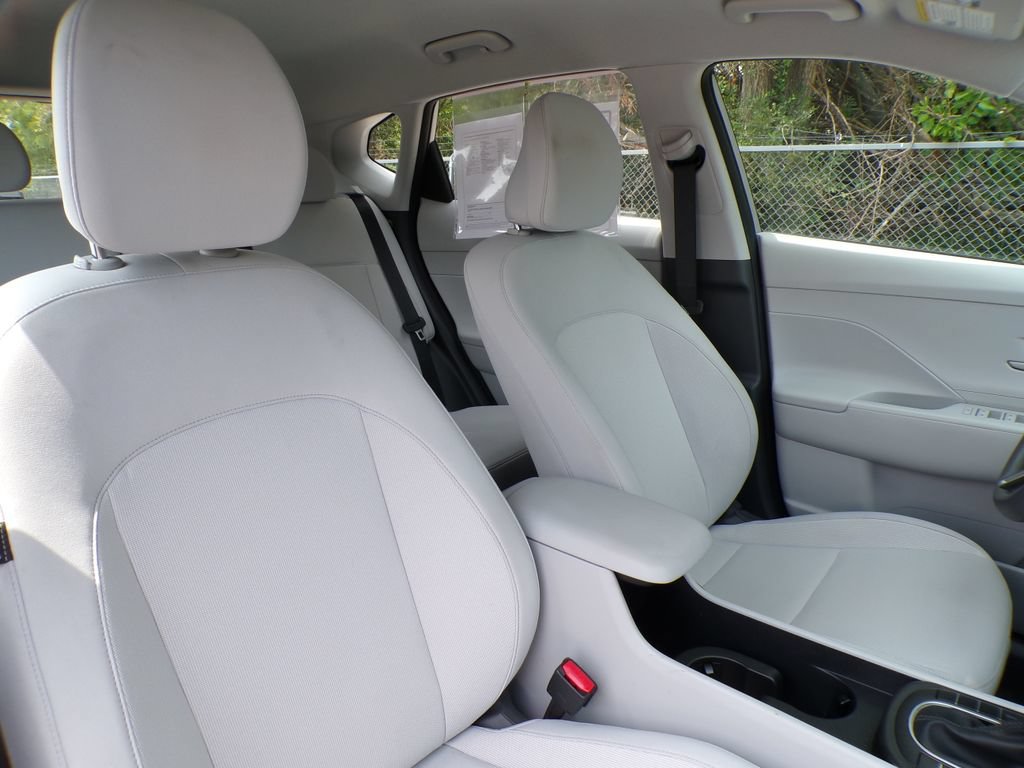 Certified 2026 Hyundai Kona SE AWD/4WD image 13