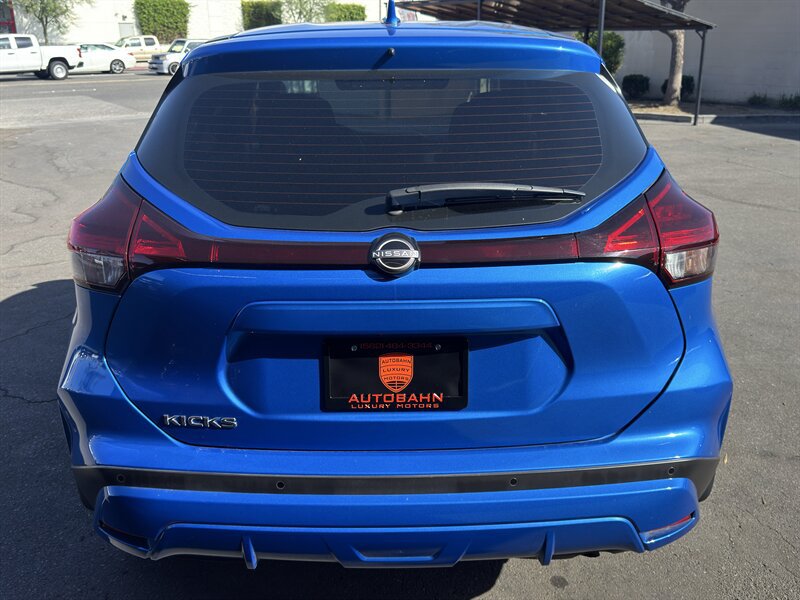 Used 2024 Nissan Kicks S FWD image 13