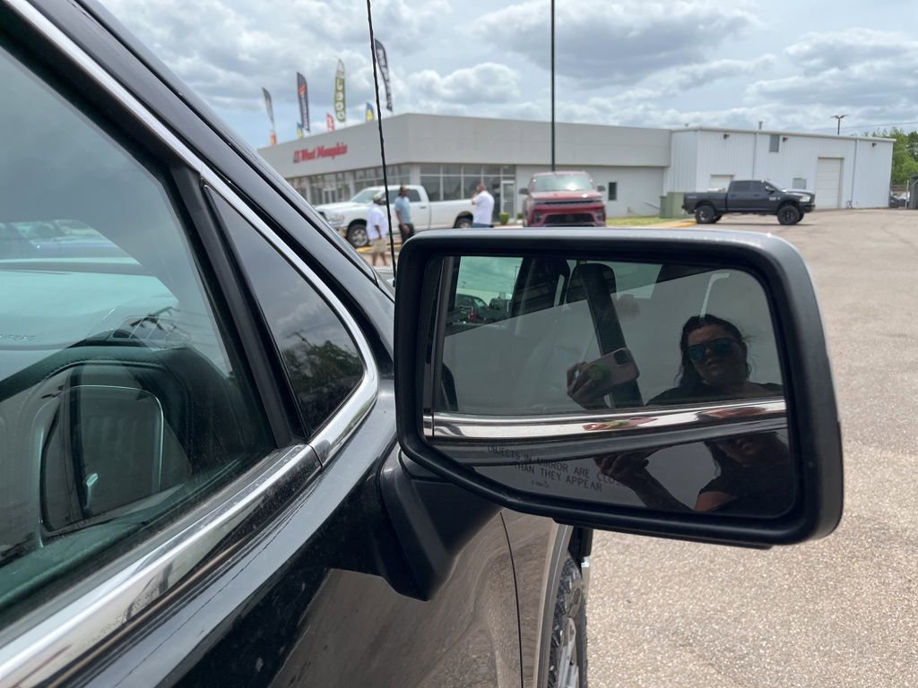 Used 2021 GMC Sierra 1500 SLT image 42