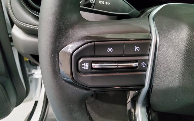 Used 2024 Chevrolet Colorado LT w/ LT Convenience Package III image 27