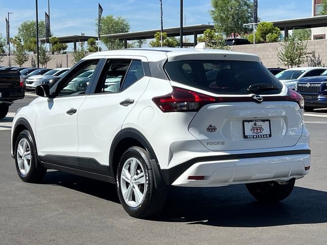 New 2025 Nissan Kicks Play S image 3