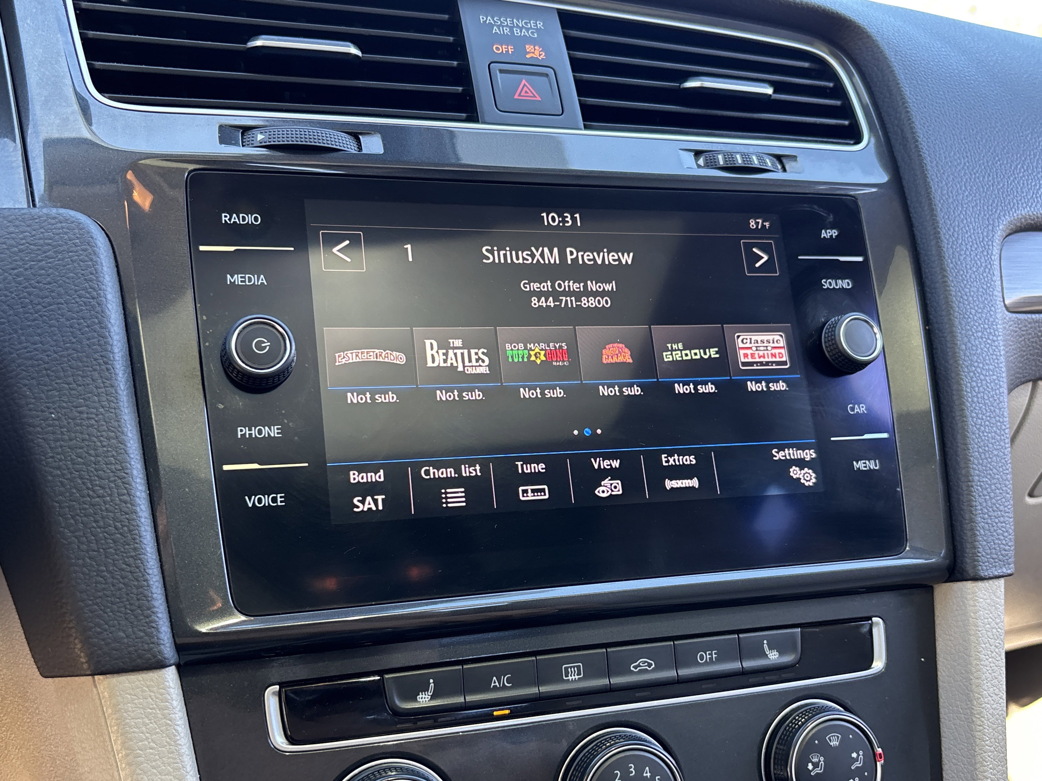 Used 2019 Volkswagen Golf SE w/ Driver Assistance Package image 21