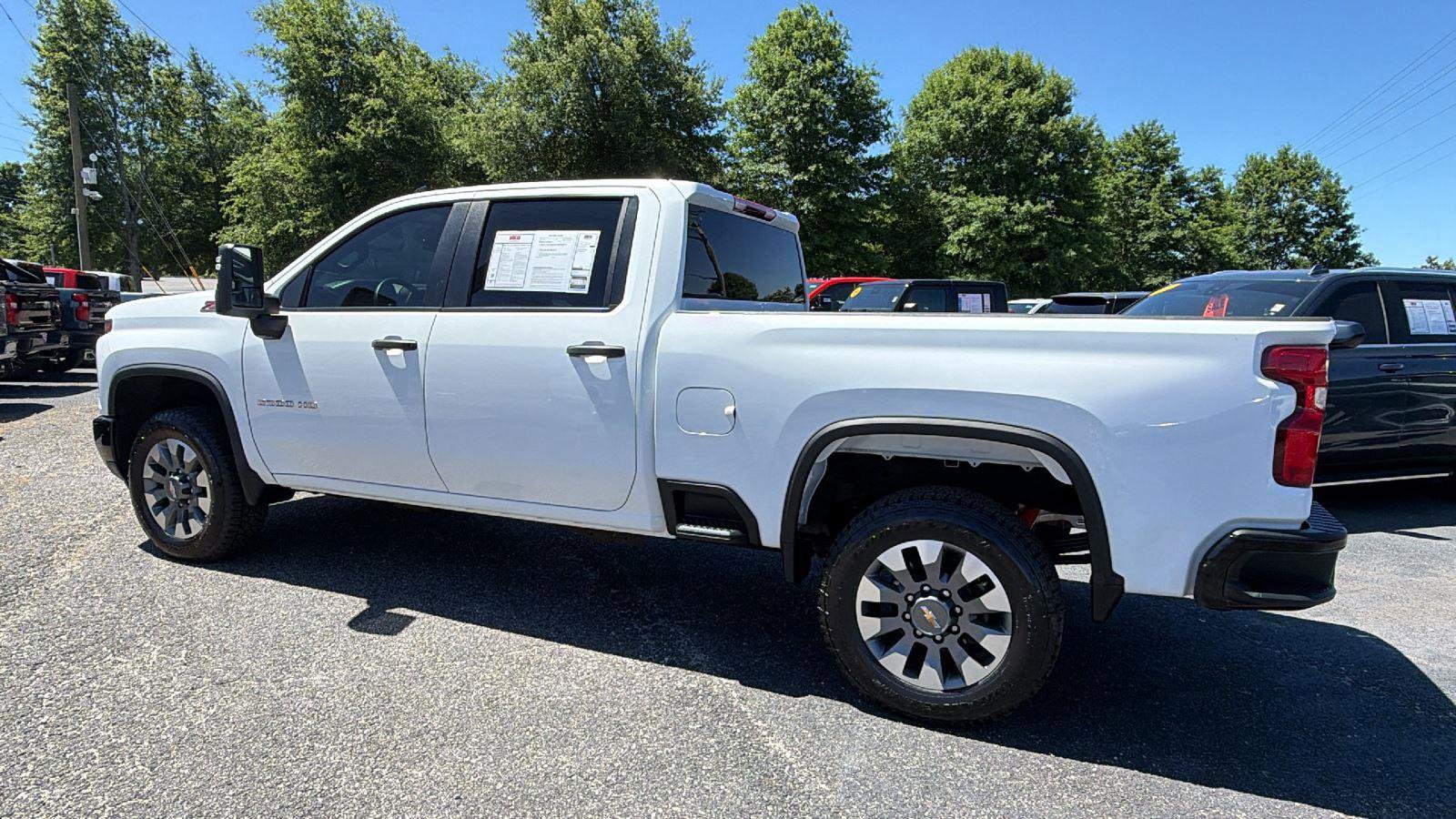 Used 2024 Chevrolet Silverado 2500 Custom w/ Custom Value Package AWD/4WD image 7