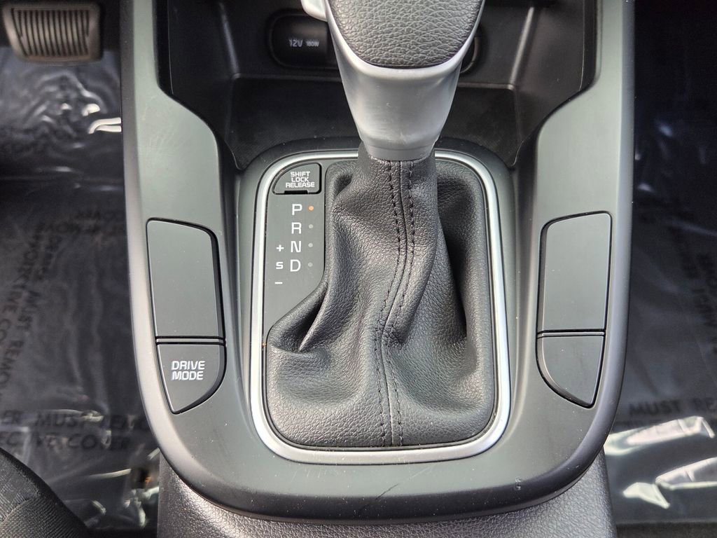 Used 2025 Kia Soul LX image 19