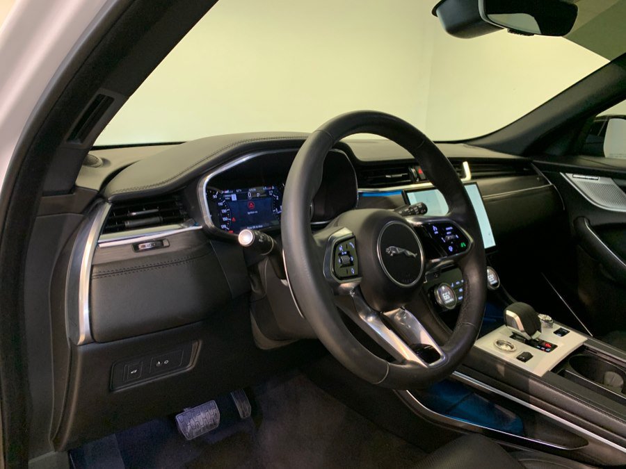 Used 2023 Jaguar F-PACE S AWD/4WD image 17