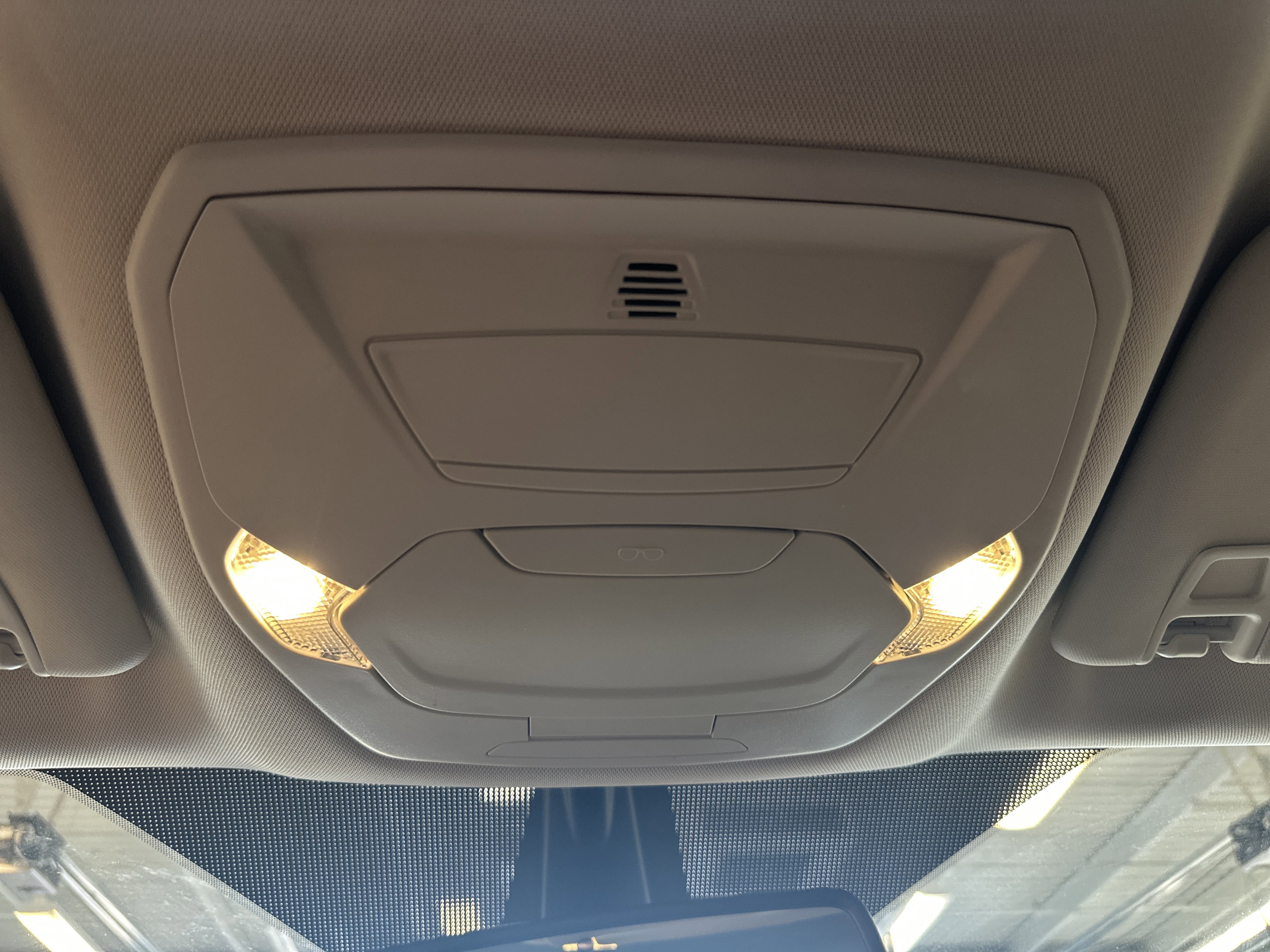 Used 2017 Ford Escape Titanium image 39