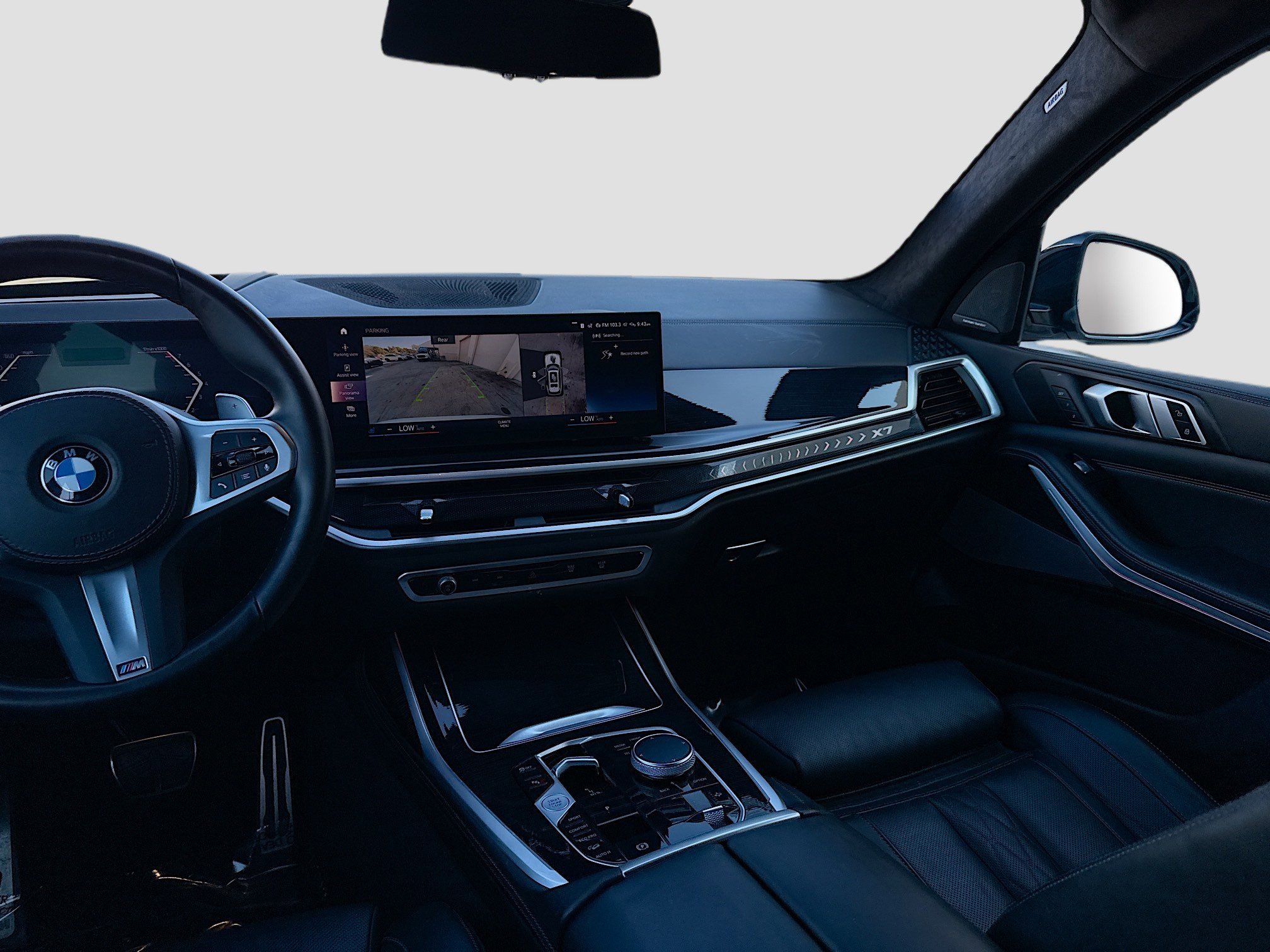 Used 2023 BMW X7 xDrive40i w/ M Sport Package image 22