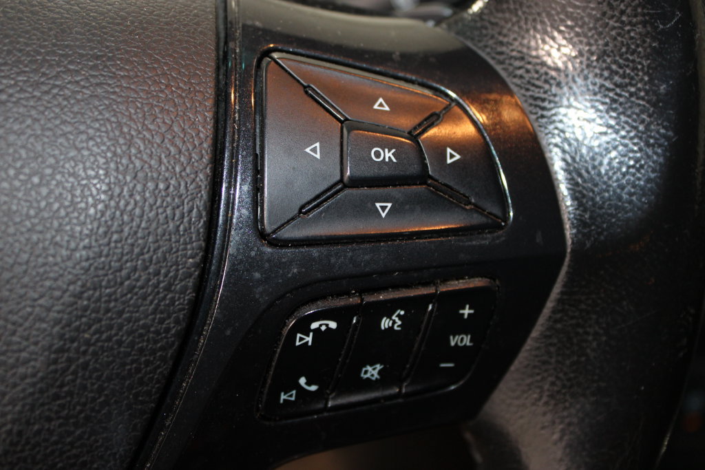 Used 2016 Ford Explorer XLT w/ Equipment Group 201A AWD/4WD image 18