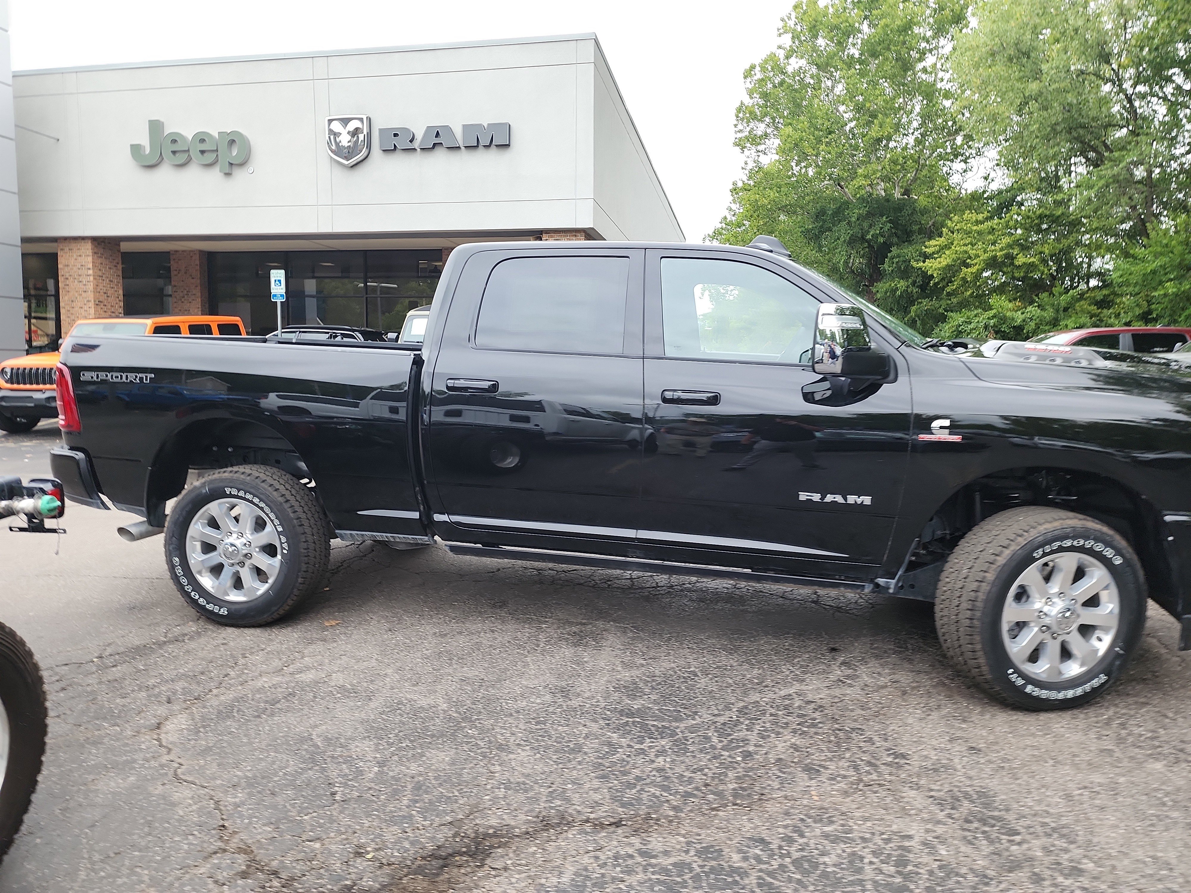 New 2025 RAM 2500 Laramie image 25