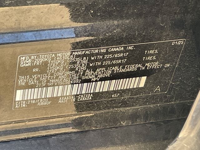 Used 2025 Toyota RAV4 LE AWD/4WD image 28