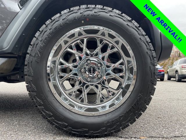 Used 2025 Jeep Wrangler Sport image 3